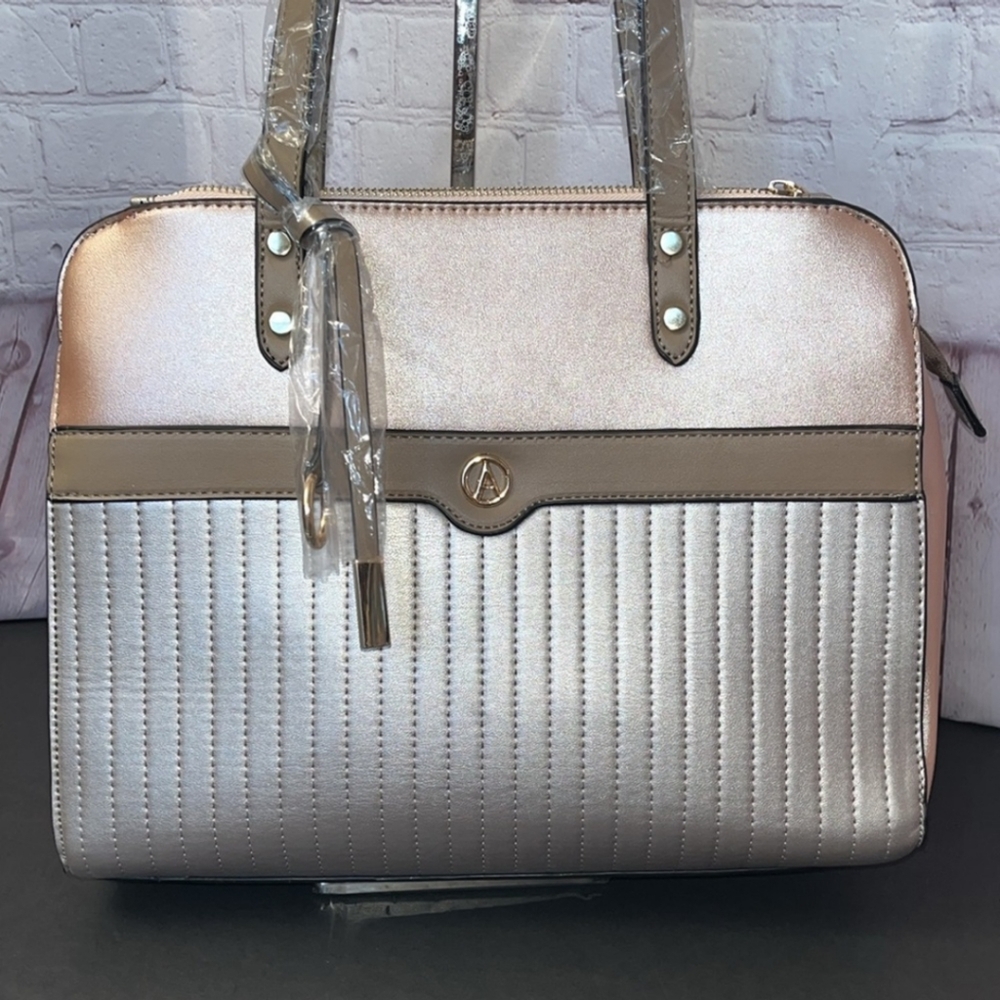 3 Piece NWT Bag Bundle Set Large Crossbody Tote + Medium Shoulder Bag + Wallet - Picture 4 of 15